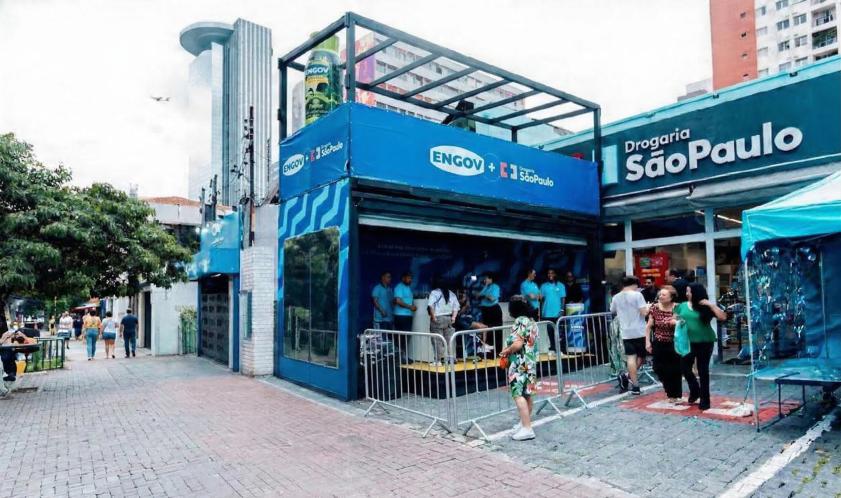 Espaço Engov After em frente à Drogaria São Paulo